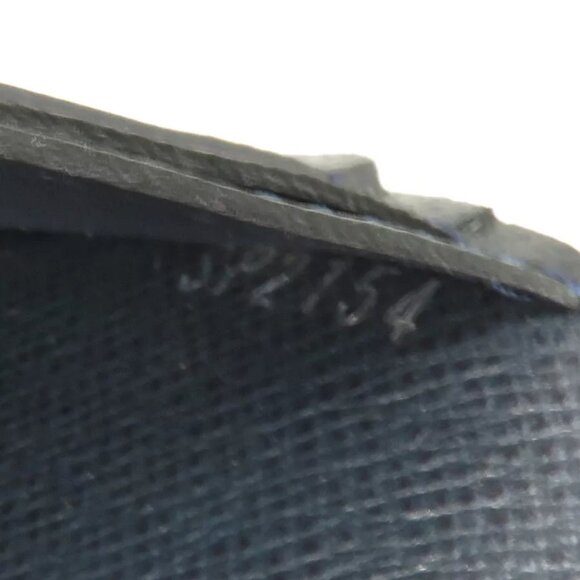 authenticity guaranteed LOUIS VUITTON Taiga Portefeuille Brazza Long Wallet - Picture 4 of 8